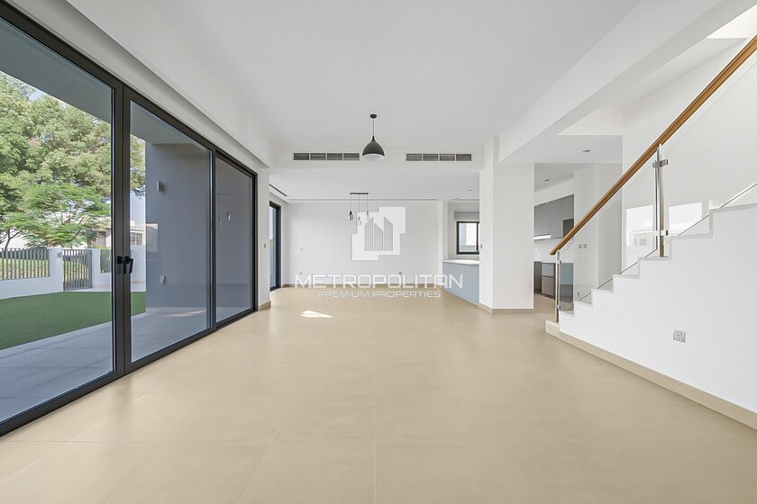 Villas for rent in UAE - image 19