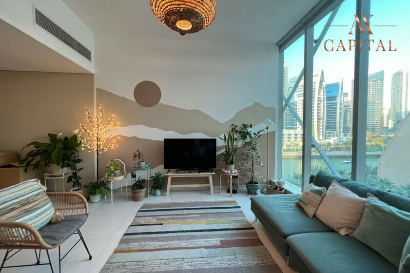 Immobilien zur Miete - 1 Zimmer - Dubai, VAE – Bild 1