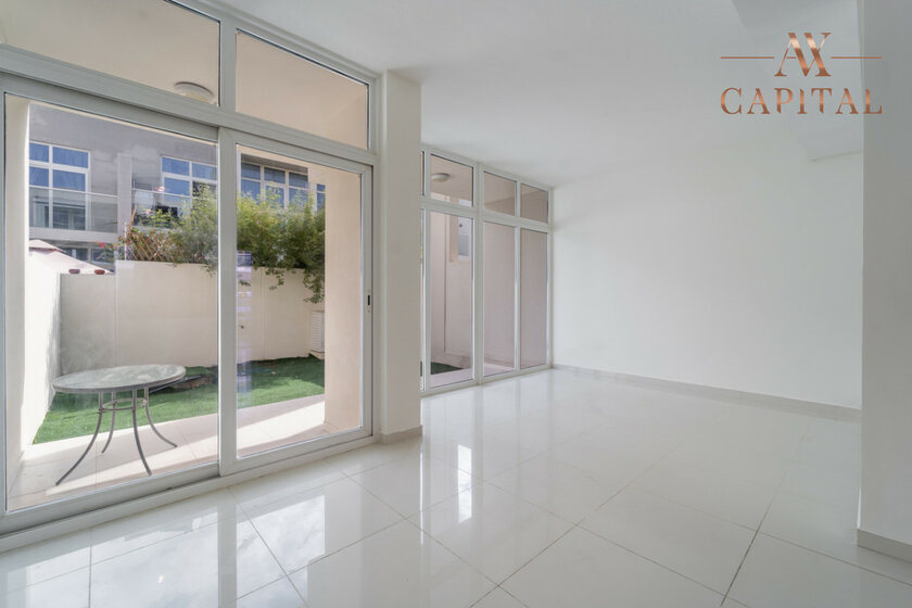 49 Häuser mieten - 3 Zimmer - Dubailand, VAE – Bild 2