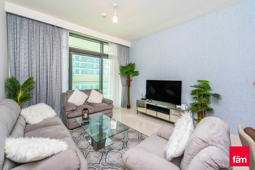 Rent 94 apartments  - Emaar Beachfront, UAE - image 7