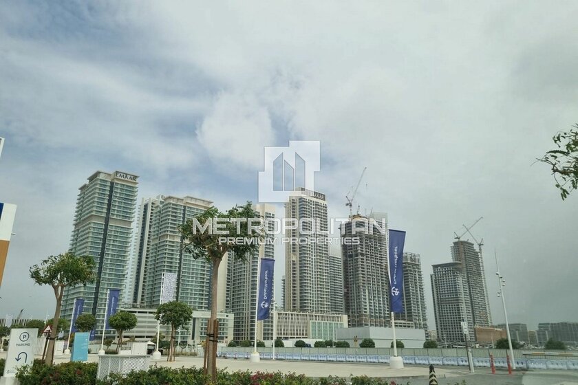 Compre una propiedad - 3 habitaciones - Emaar Beachfront, EAU — imagen 6