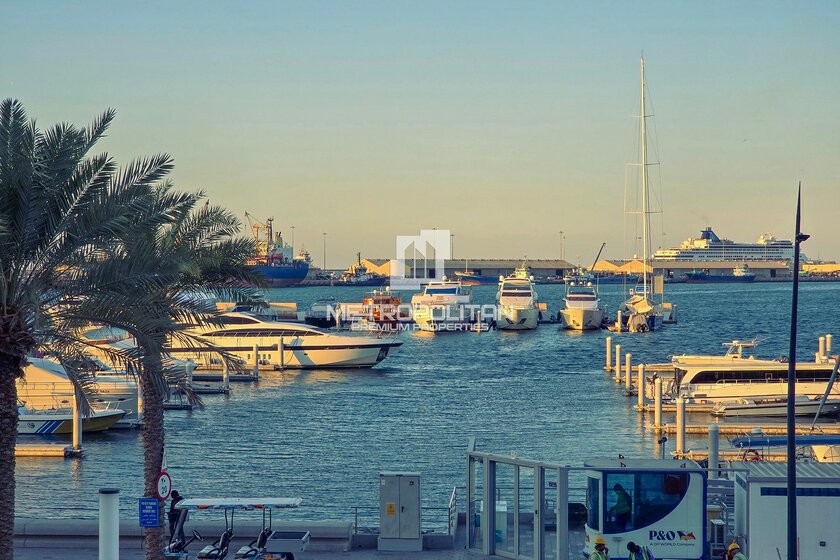 Louer 3 appartements  - Mina Rashid, Émirats arabes unis – image 3