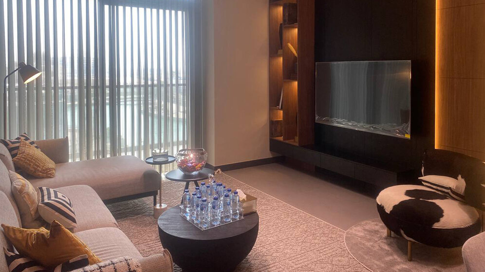 Gayrimenkul satınal - 2 odalı - Jumeirah Lake Towers, BAE – resim 1