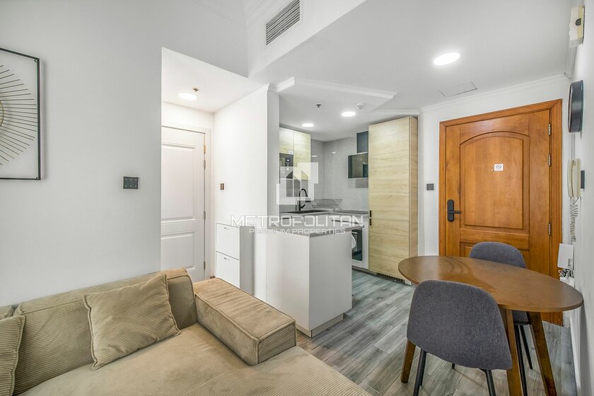 Rent a property - 1 room - Dubai Marina, UAE - image 15