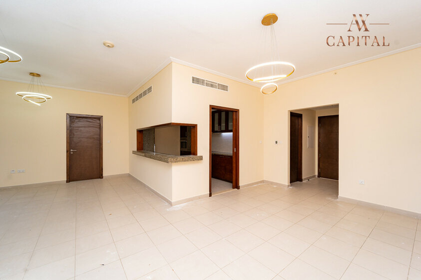 Rent a property - 3 rooms - Downtown Dubai, UAE - image 14