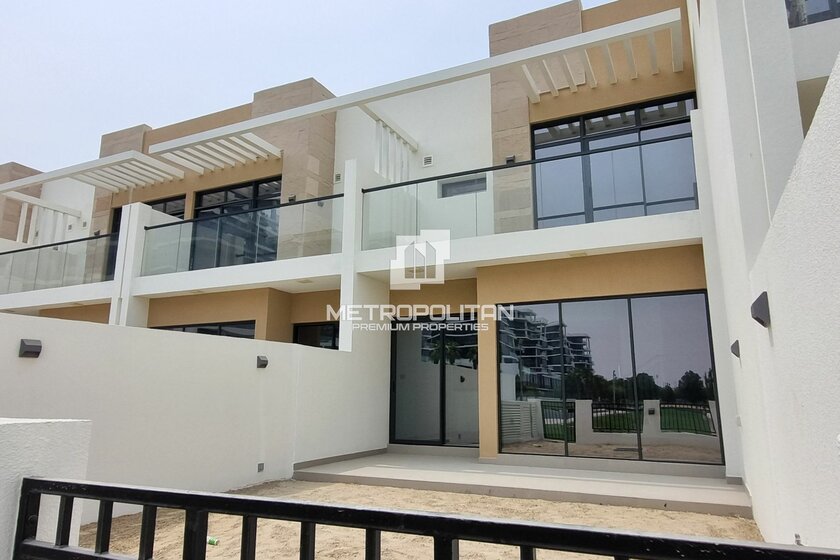 15 ikiz villa kirala - DAMAC Hills, BAE – resim 12