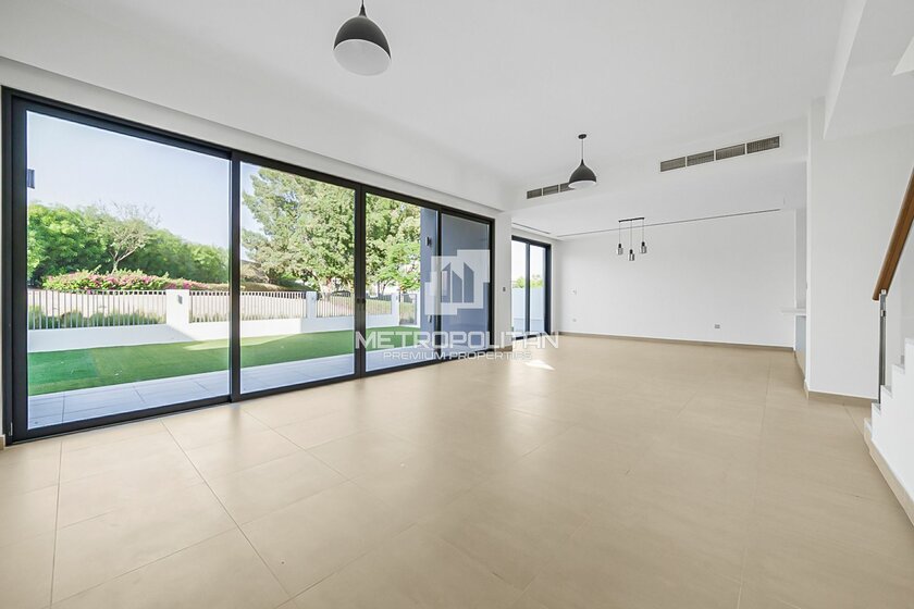 Villas for rent in UAE - image 20