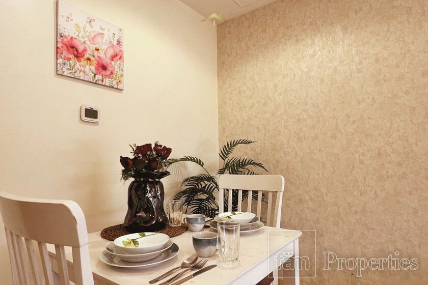 Acheter un bien immobilier - Jumeirah Village Circle, Émirats arabes unis – image 3