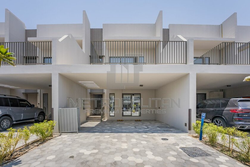 Rent a property - MBR City, UAE - image 4