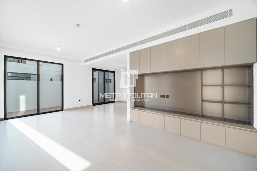 Immobilien zur Miete - 4 Zimmer - Dubai Sports City, VAE – Bild 13