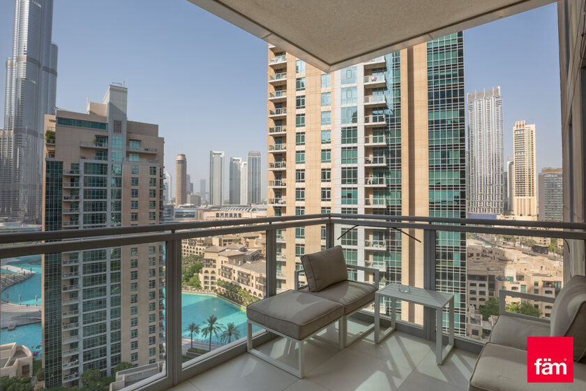 Buy 177 apartments  - Jumeirah Lake Towers, UAE - image 2
