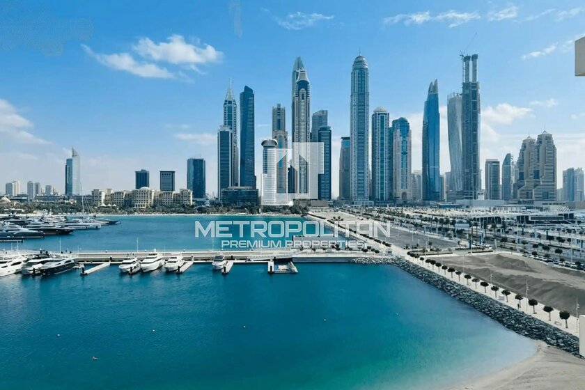 Buy a property - Dubai Harbour, UAE - image 1