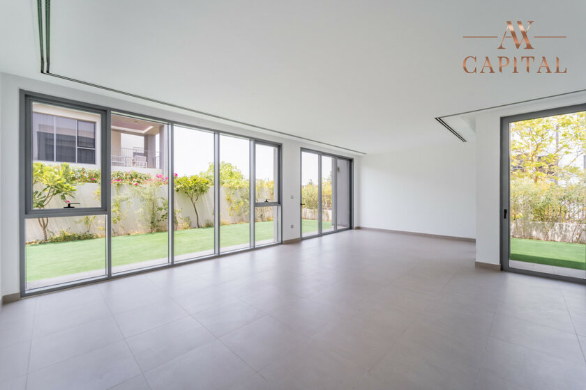 Buy 30 villas - Dubai Hills Estate, UAE - image 25