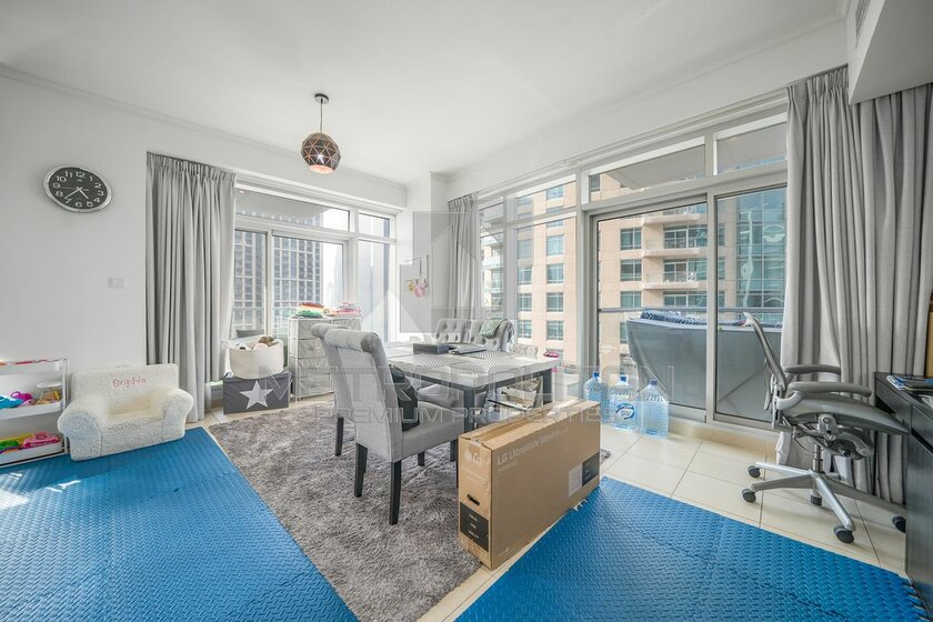Alquile 408 apartamentos  - 2 habitaciones - EAU — imagen 1