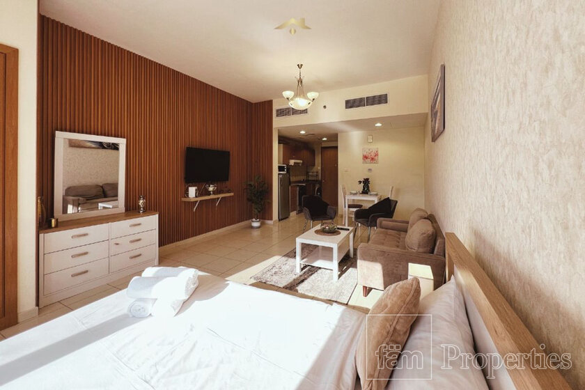 Acheter un bien immobilier - Jumeirah Village Circle, Émirats arabes unis – image 2