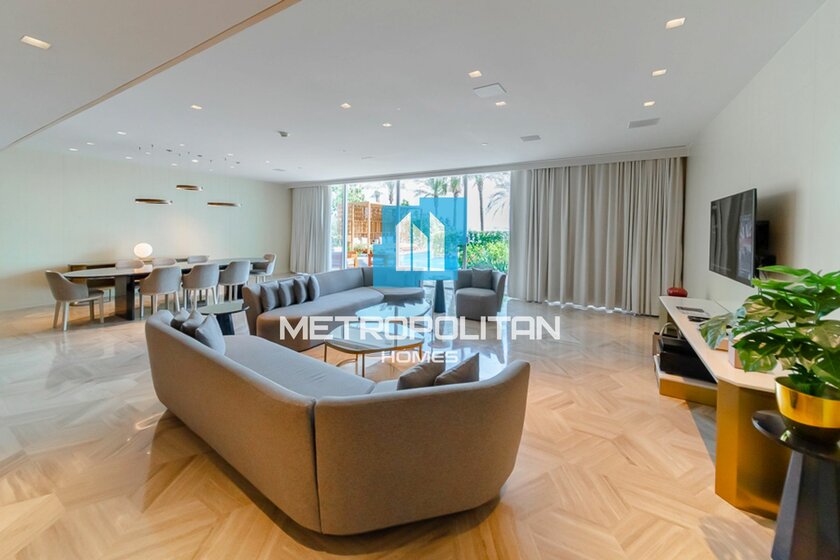 Buy 18 villas - Palm Jumeirah, UAE - image 19