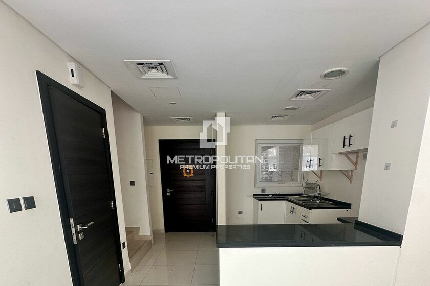 3 bedroom houses for rent in UAE - image 2