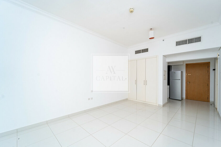 Studio properties for rent in Dubai - image 22