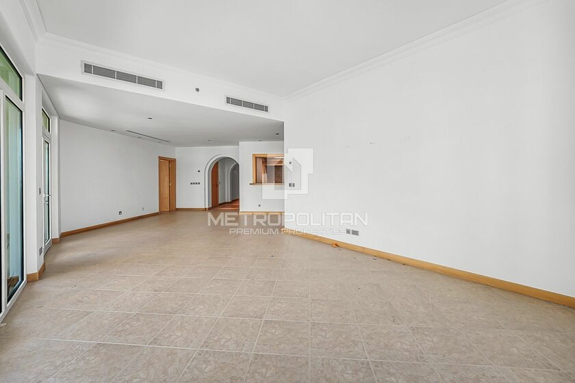 Rent a property - 3 rooms - Palm Jumeirah, UAE - image 8