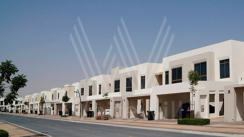 Compre 30 adosados - 3 habitaciones - Dubailand, EAU — imagen 36