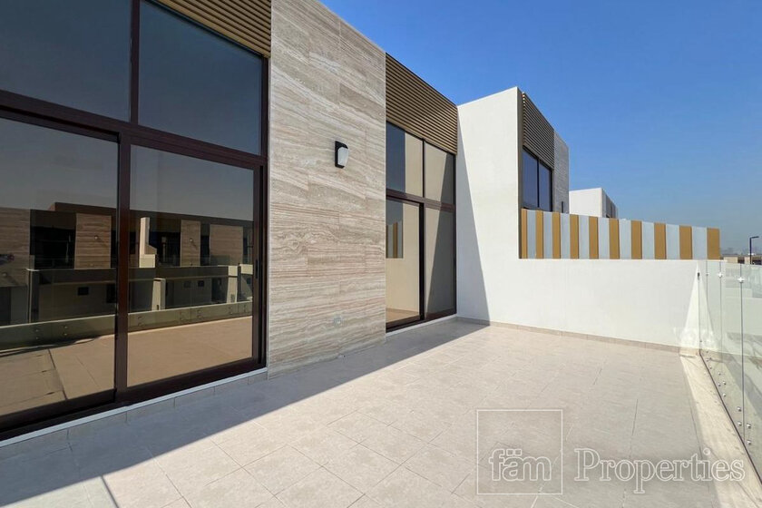 Villas for sale in UAE - image 27