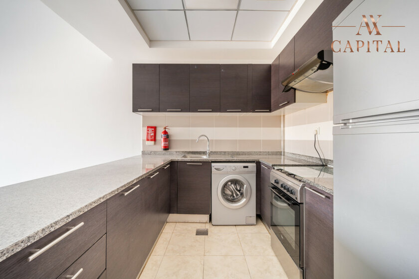 Buy 587 apartments  - 1 room - Dubai, UAE - image 28