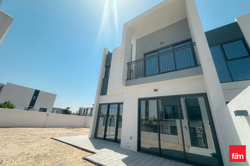 Rent 40 houses - Villanova, UAE - image 14