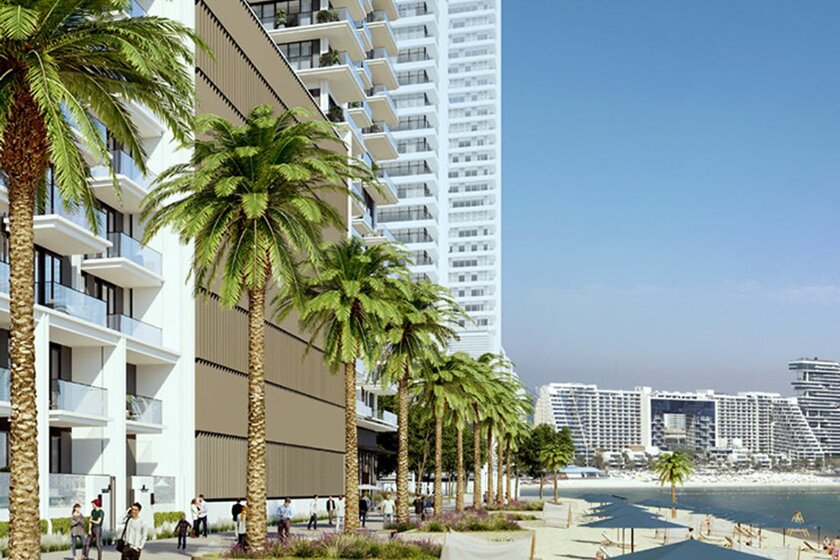 Купить недвижимость - Emaar Beachfront, ОАЭ - изображение 1