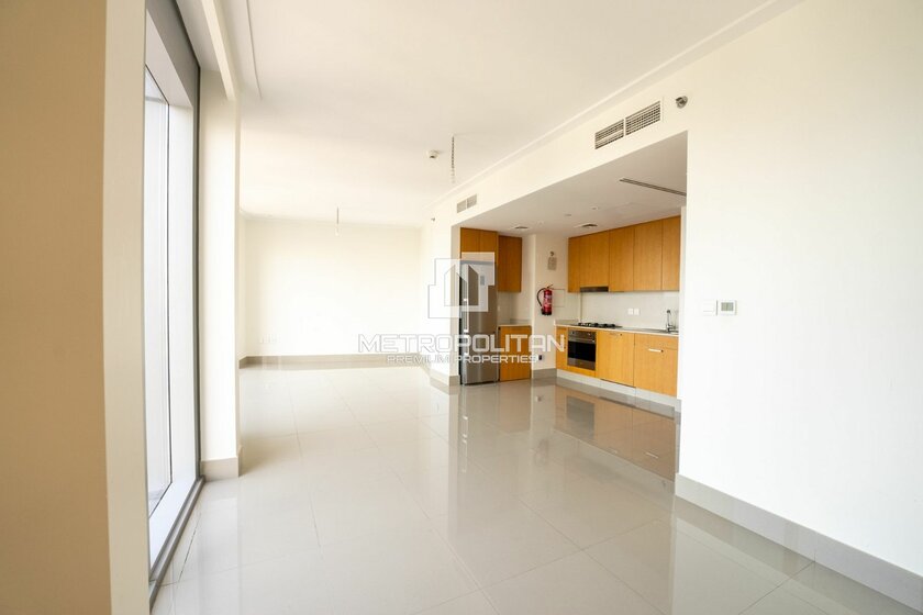 Rent 3 apartments  - 1 room - The Opera District, UAE - image 10