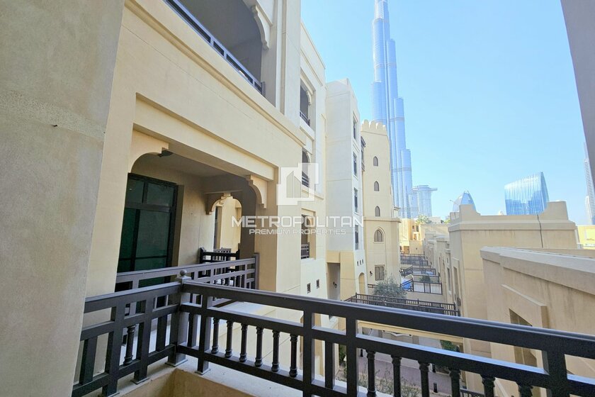 Rent a property - 1 room - Downtown Dubai, UAE - image 25