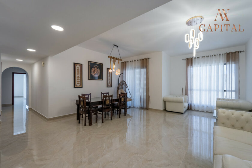 Buy a property - 3 rooms - JBR, UAE - image 10