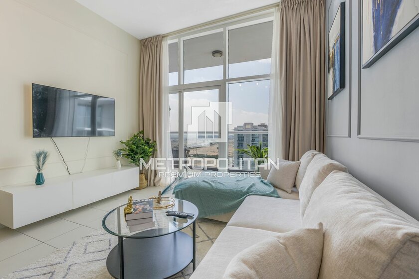 Compre 1 apartamento - 1 habitación - Studio City, EAU — imagen 4