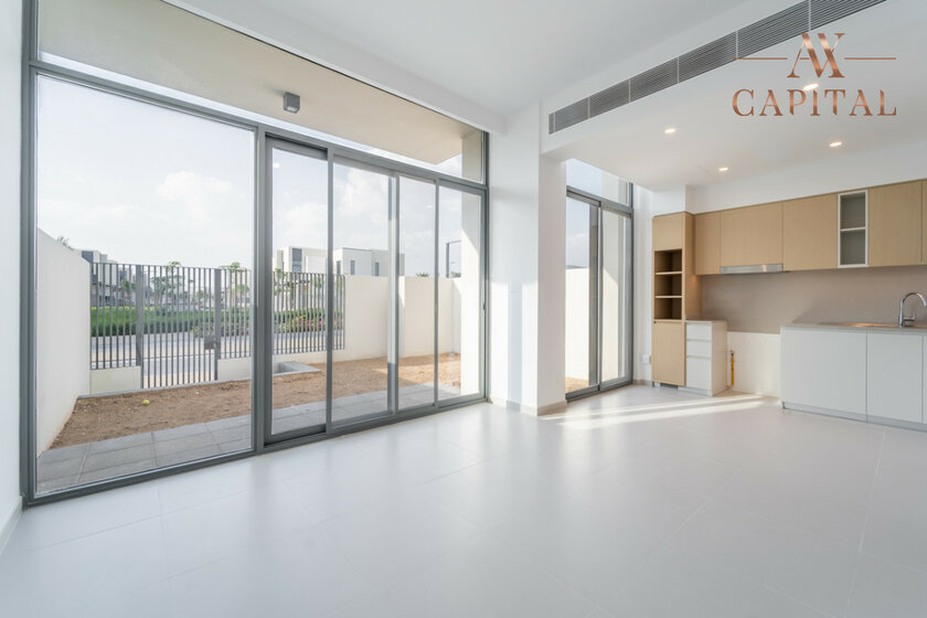 Buy 180 villas - Dubai, UAE - image 13