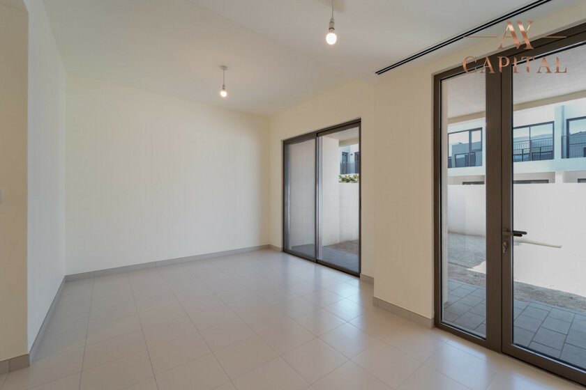 Townhouses for rent in UAE - image 14