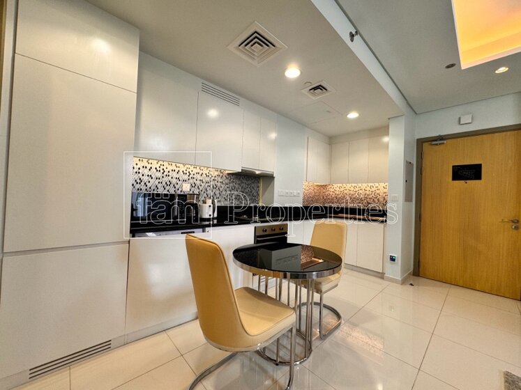 Alquile 140 apartamentos  - Business Bay, EAU — imagen 2