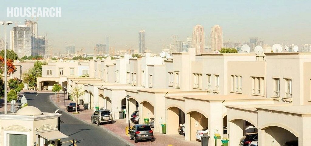 Villa for sale - Dubai - Buy for $600,000 - image 1