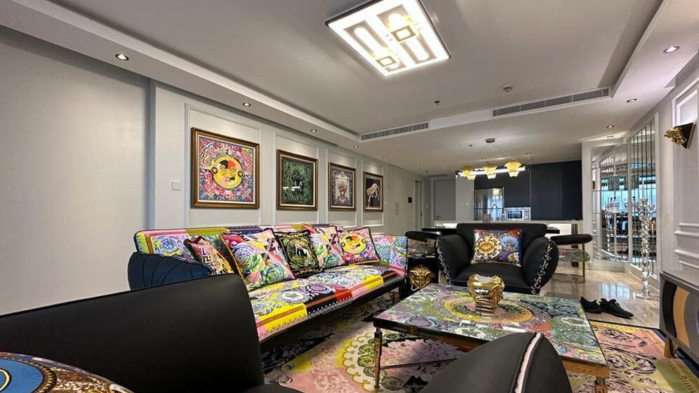 Buy a property - 1 room - Culture Village, UAE - image 10