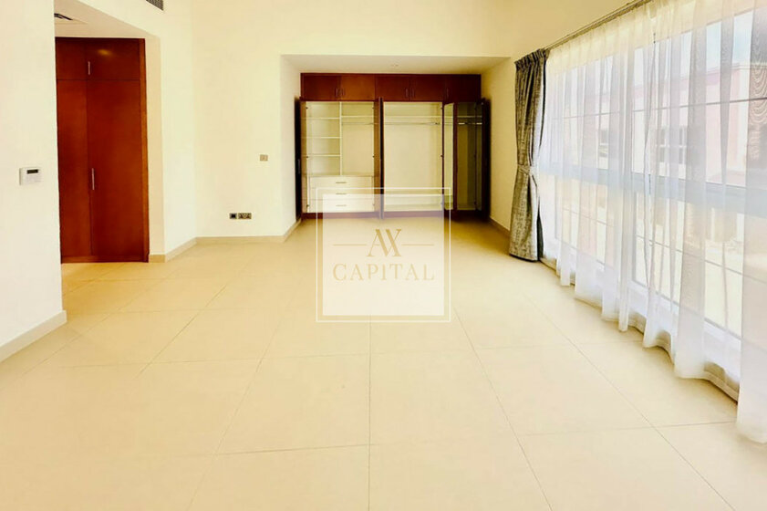 4+ bedroom properties for sale in UAE - image 6