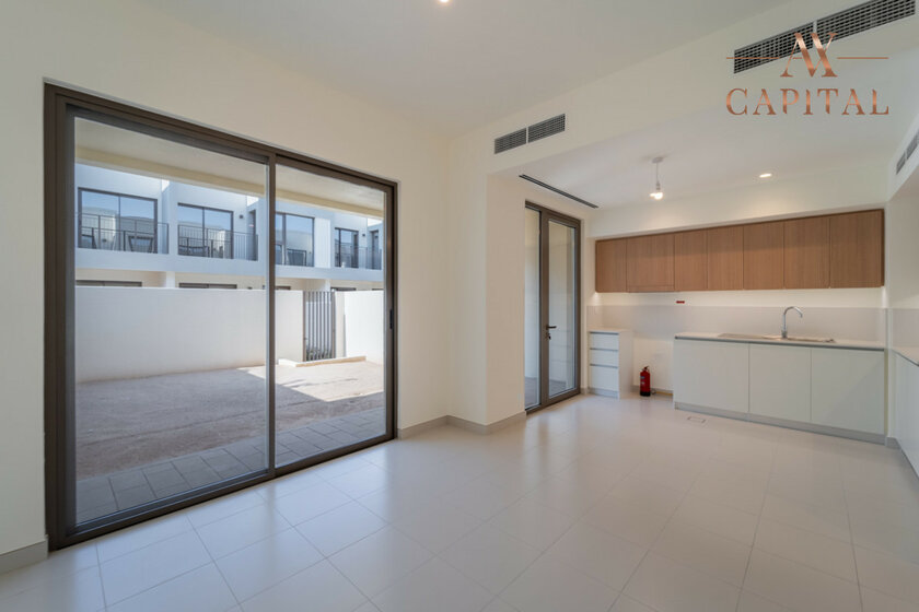 3 bedroom properties for rent in UAE - image 5