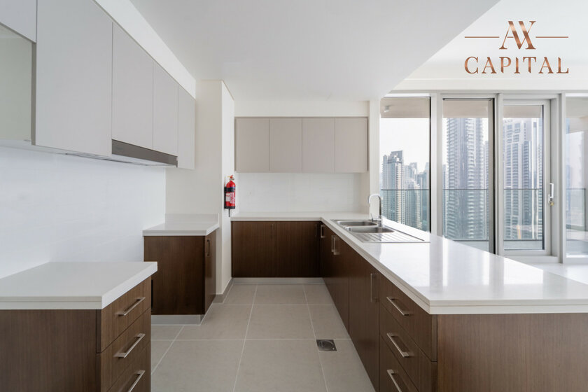 3 bedroom properties for rent in Dubai - image 28