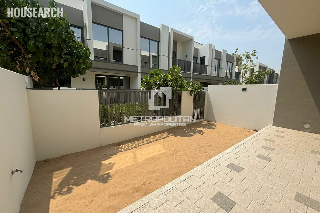 Villa à louer - Dubai - Louer pour 62 620 $/annuel – image 1