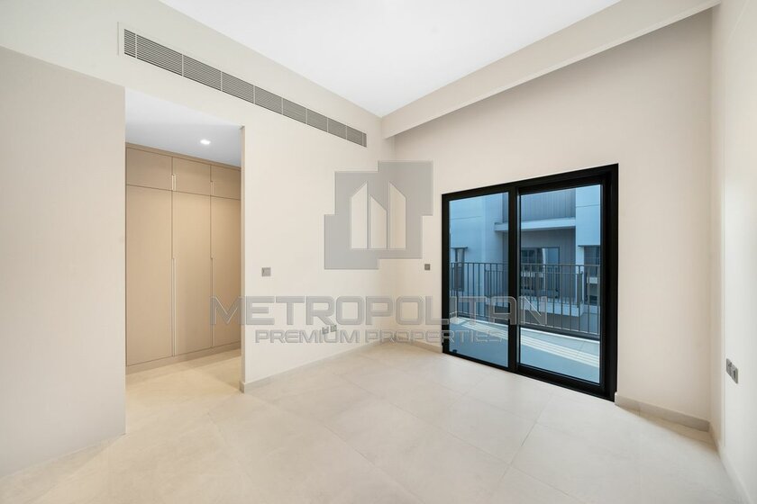 6 casas en alquiler - 3 habitaciones - MBR City, EAU — imagen 16