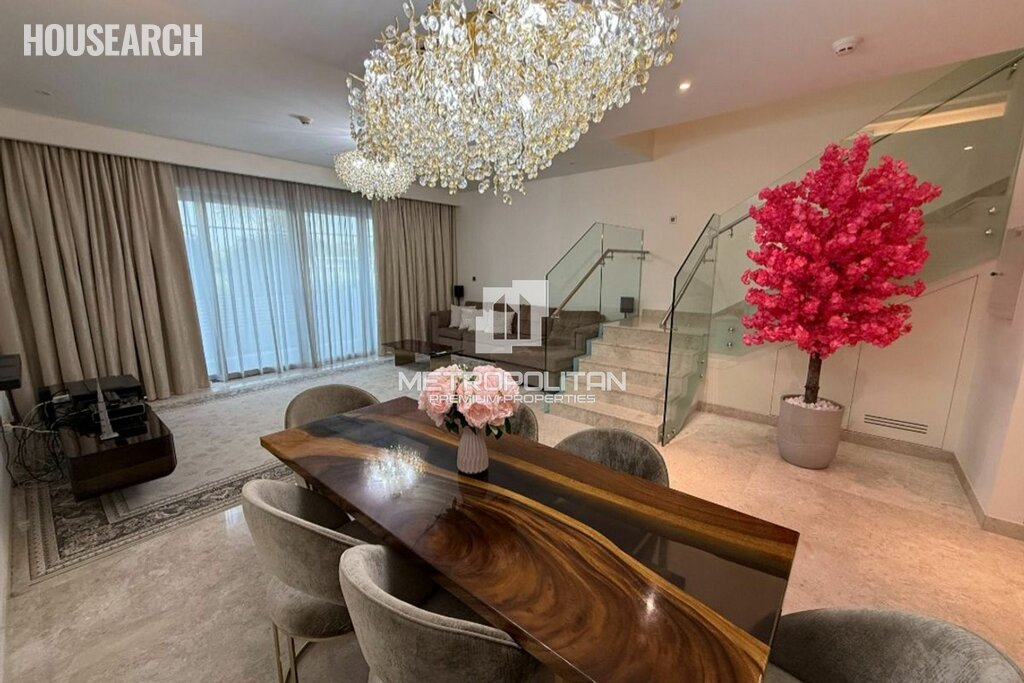 Adosado en alquiler - Dubai - Alquilar para 125.245 $/al año — imagen 1