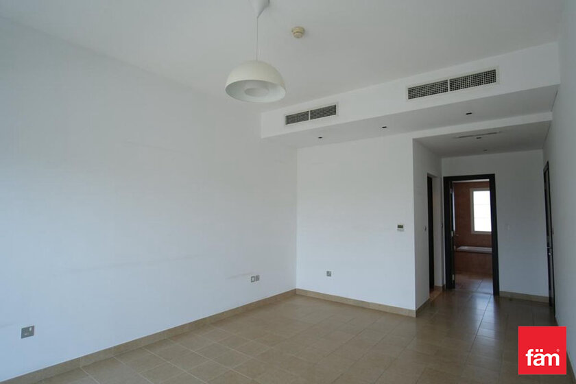 Buy 5 villas - Jumeirah Village Circle, UAE - image 17