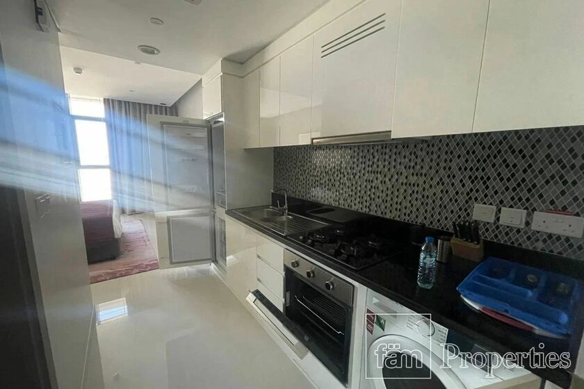 Rent 33 apartments  - Al Safa, UAE - image 3