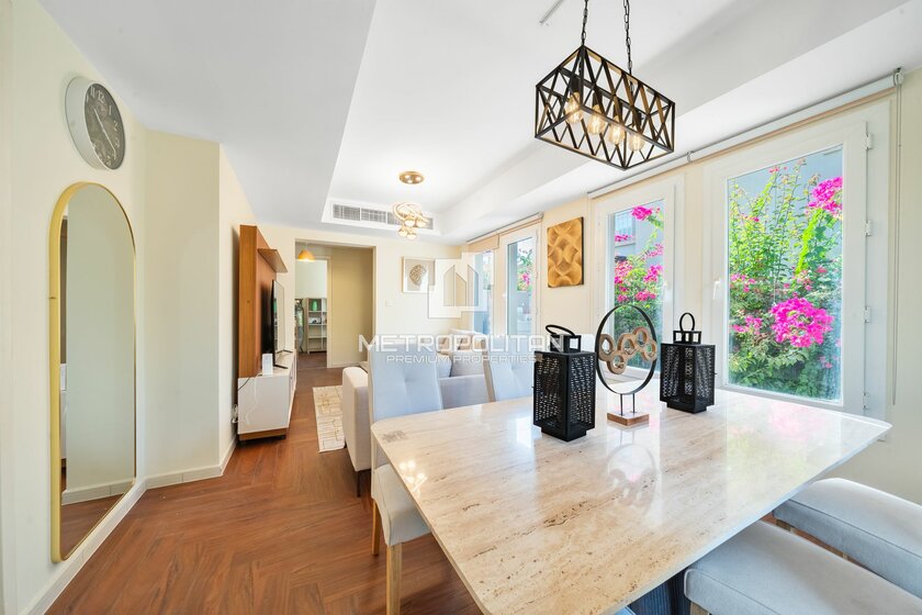 2 bedroom townhouses for rent in UAE - image 14