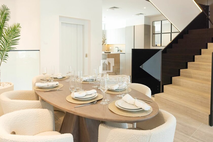 Propiedades en alquiler - 4 habitaciones - Dubai, EAU — imagen 3