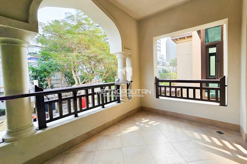 Rent a property - 2 rooms - Downtown Dubai, UAE - image 17