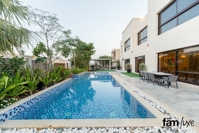 Villas for sale in UAE - image 10
