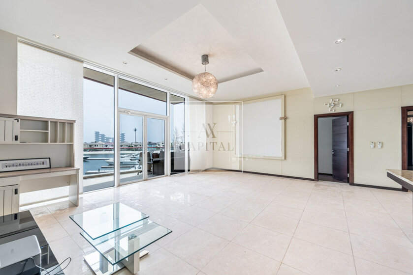 Buy 379 apartments  - Palm Jumeirah, UAE - image 17